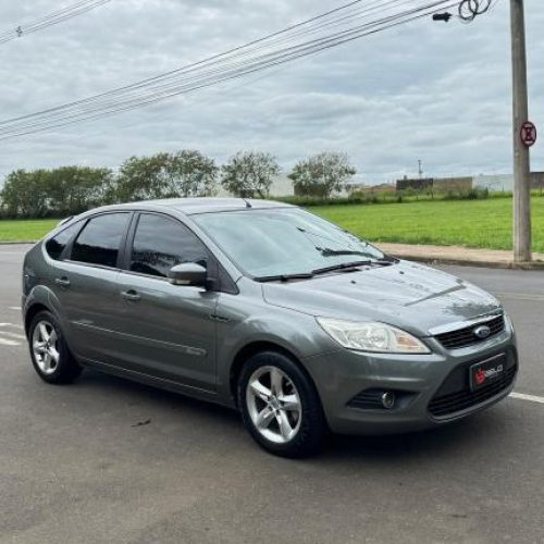 ford-focus-hatch-1.6-7502722-70044334