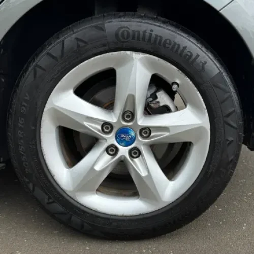 ford-focus-hatch-1.6-7502722-70044336