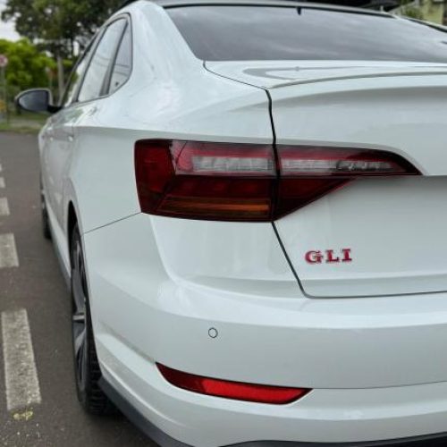 volkswagen-jetta-2.0-7502726-70044354